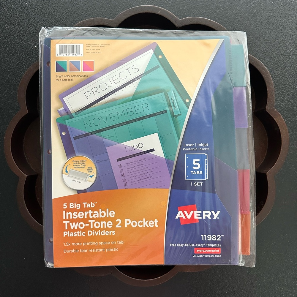 Avery Multicolored 5 Big Tab Two Toned 2 Pocket Plastic  Dividers
